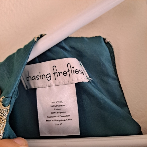 Perfect for the Holidays! Stunning embroidered fancy green dress. 12 - Picture 3 of 6